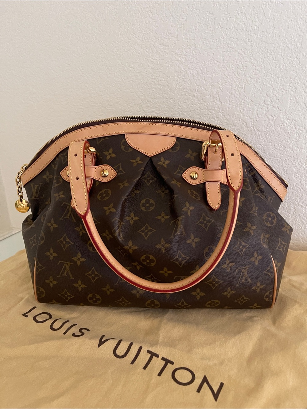 LOUIS VUITTON TIVOLI GM BAG
AUTHENTIC - Picture 8 of 17